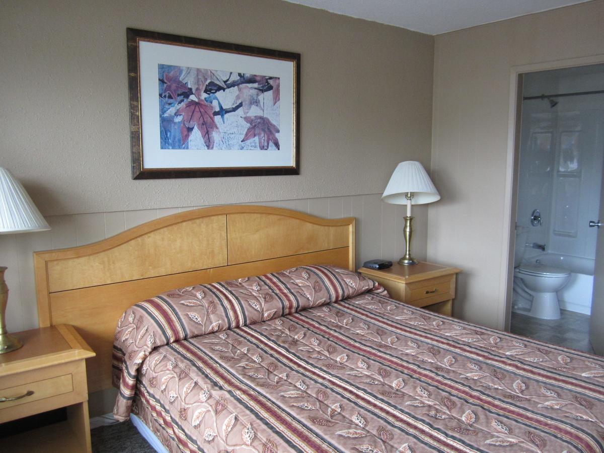 Bulkley Valley Motel New Hazelton Ngoại thất bức ảnh