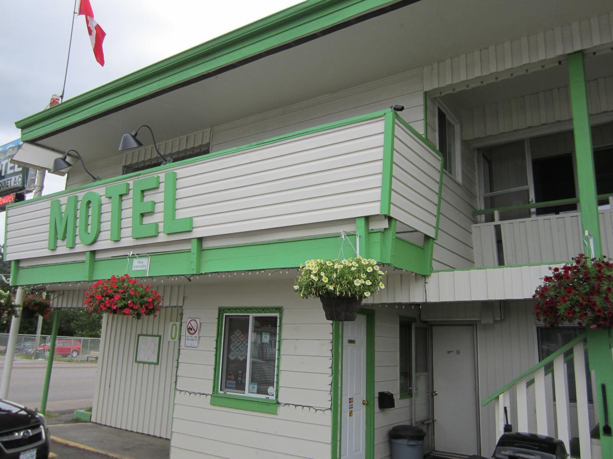 Bulkley Valley Motel New Hazelton Ngoại thất bức ảnh