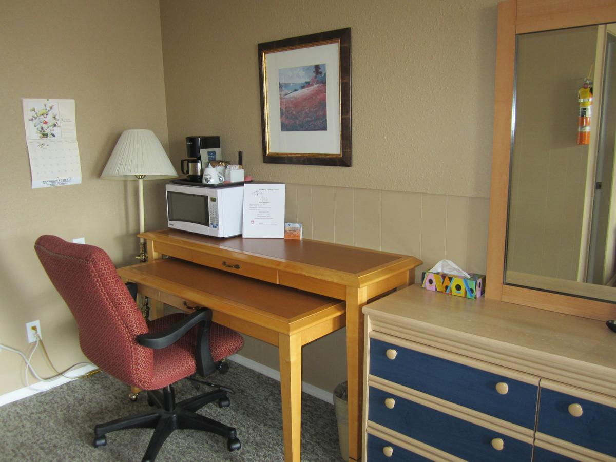 Bulkley Valley Motel New Hazelton Ngoại thất bức ảnh