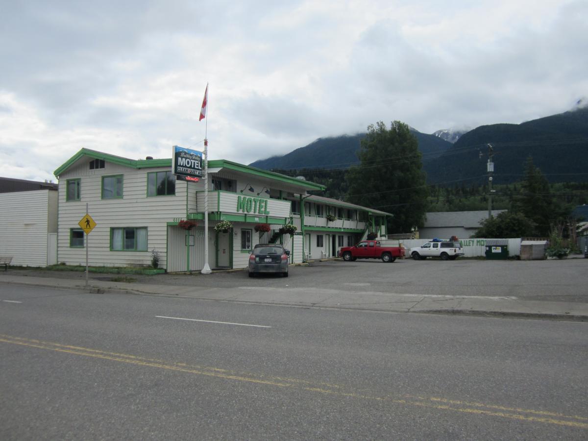 Bulkley Valley Motel New Hazelton Ngoại thất bức ảnh